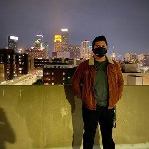 Meet your Posher, Thomas